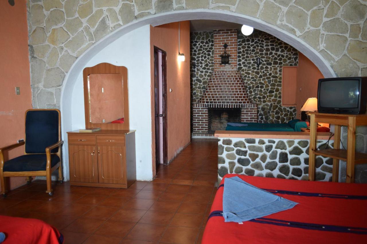 Hotel Playa Linda Panajachel Εξωτερικό φωτογραφία
