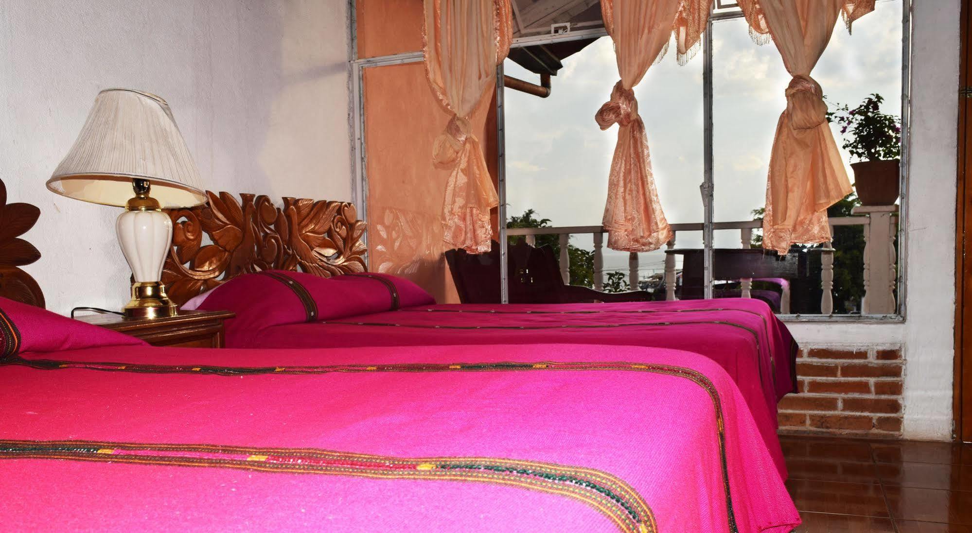 Hotel Playa Linda Panajachel Εξωτερικό φωτογραφία